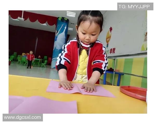 四月十五日足球明星生日庆祝活动精彩纷呈球迷们齐聚一堂共贺偶像辉煌时刻