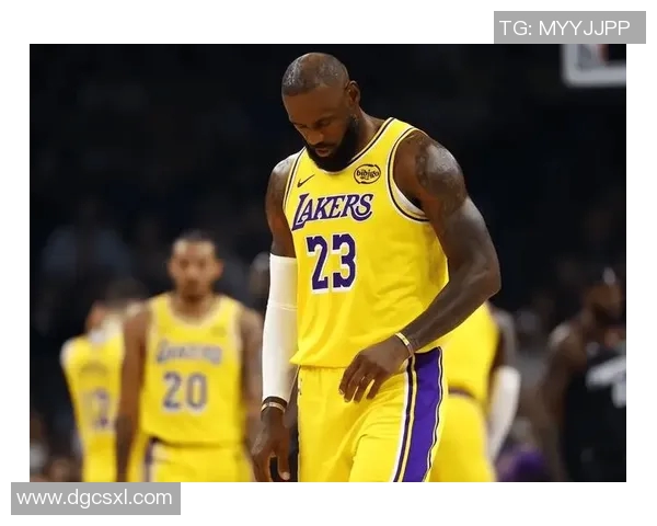 湖人队与活塞队全场激战回顾球员表现与战术分析一览